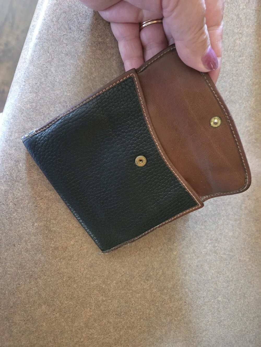 Gucci Bi Fold Wallet 70s Black & Brown Leather With Outer Snap Pouch
